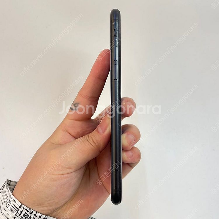 95160(울산중고폰) 아이폰SE2 배터리성능 91% 블랙 64GB 판매합니다 16만원 텔레그램OK--5